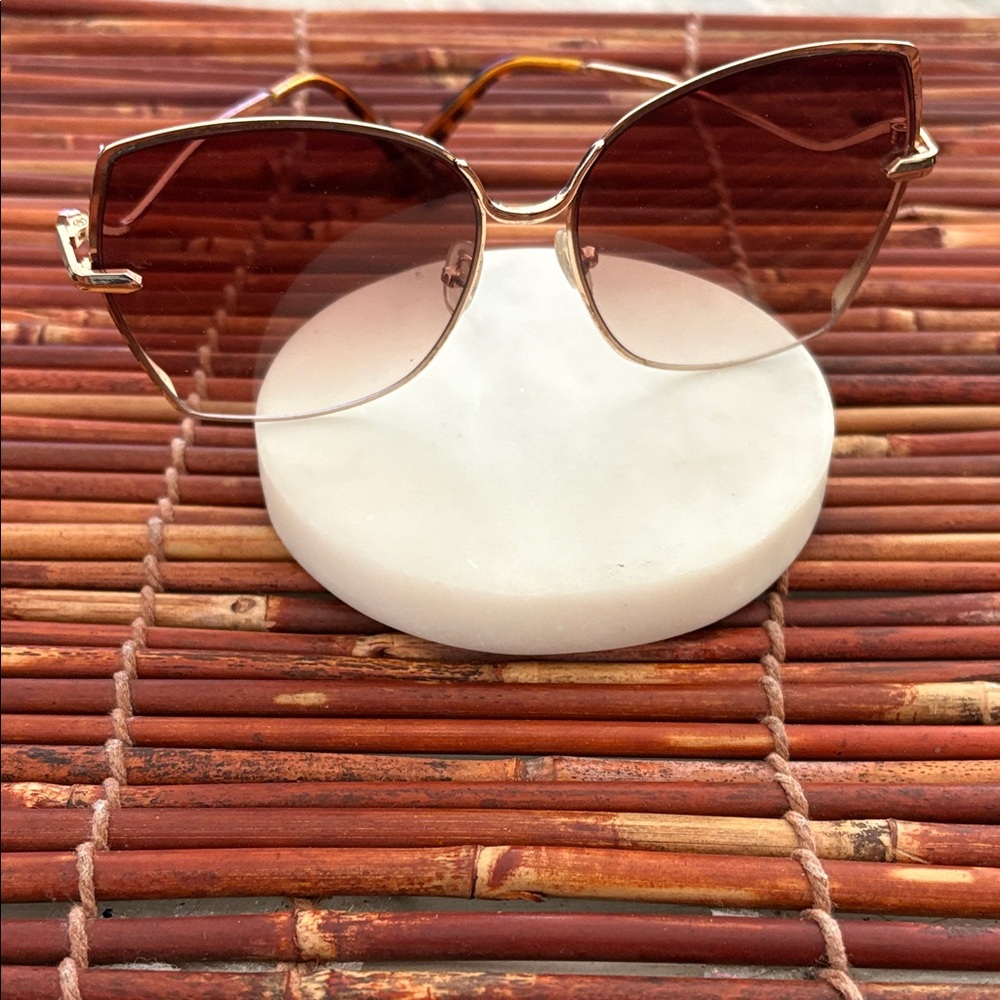 Chic Gold Metal Frame Brown Gradient Sunglasses